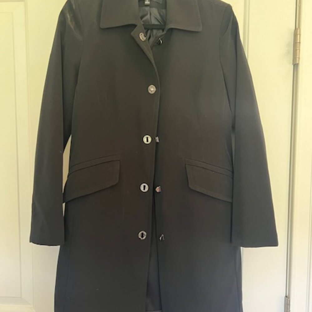 Anne Klein Black Raincoat size small barely used excellent condition